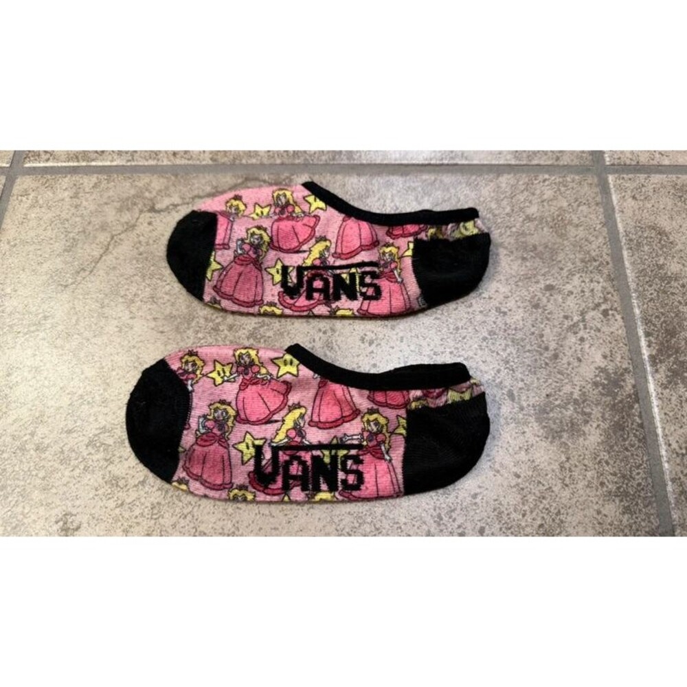 Vans X Nintendo Princess Peach Canoodle No Show Socks (Shoe Size 1-6) htf